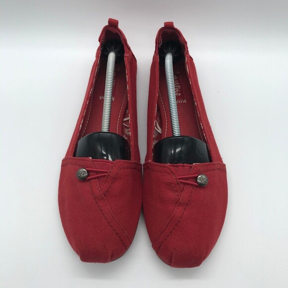 Mad Paw Red Canvas Women's size 10M Slip On Flats Lightweight Comfort Shoes - Picture 5 of 10